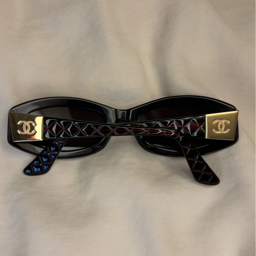 RARE 🍇 CHANEL 5014 Quilted Gold Plate CC Logo Vintage Sunglasses